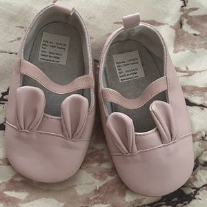 Cute bunny infant shoes